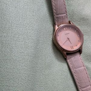 Timex Peach Colored Wristwatch 🍑