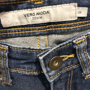 Vero Moda Slim Destroyed Denims 26