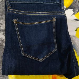 VINTAGE ORIGINAL  Size - 28  GIRLISH BLUE JEANS❣️