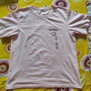 New Ladies Tshirt, Uniqlo Brand, Msize