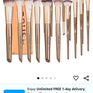 Makeup Brushes