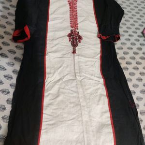 Pure Cotton Embroidered Kurti.