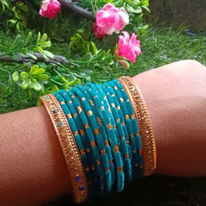 Velvet Ethnic Bangles❤️