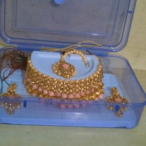 Pink Pearl Golden Design Necklace For W