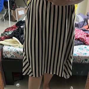 Off White And Black Strips Skirt