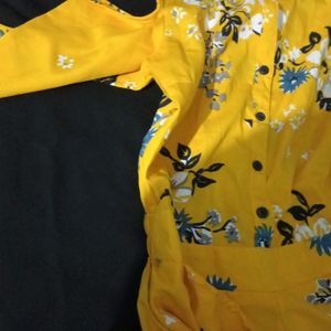 Deewa, Women mustard Yellow & Blue Printed Cold Sh