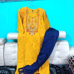 Combo Of 2,1 Kurta Pant ,1 Kurti