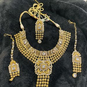 Heavy Necklace Set