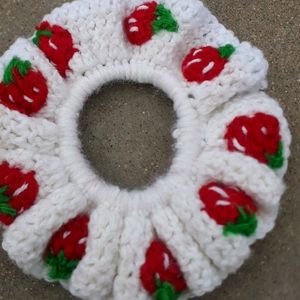 Strawberry 🍓 Crochet Scrunchie