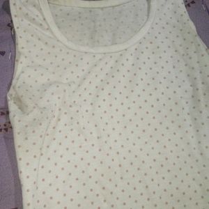 sleeveless top white with red dots