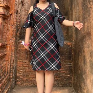 Women Fit And Flared Black Dress