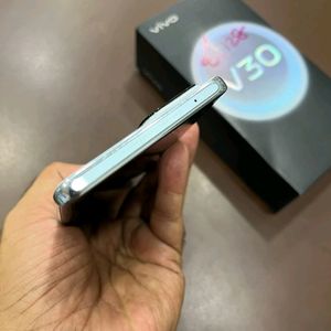 Vivo v30 5G (8/128)