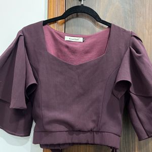 Ruffled Sleeve Vine Crop Top