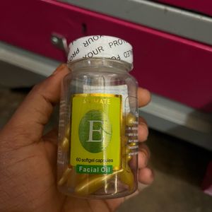 Vitamin E capsule