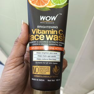 WOWSKIN SCIENCEBRIGHTENINGVitamin C face wash