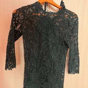 BOTTLE GREEN LACE TOP