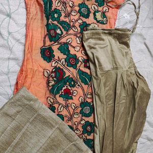 Silk Cotton Chudidar With Dupatta