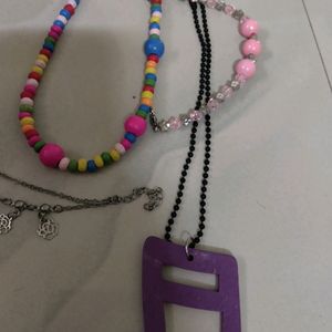 4 Necklace And Bracelet Combo