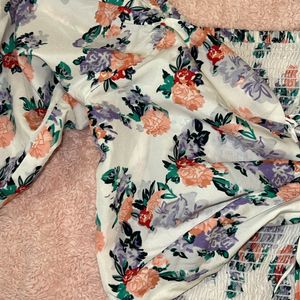 Floral Crop Top With Puffy Sleeves