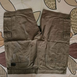 Men's Shorts With 4 Pockets.