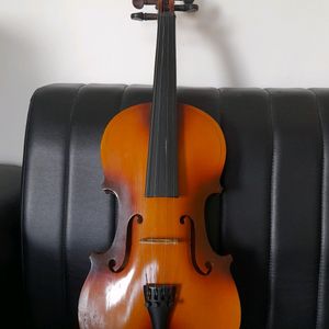 Full Sized Acoustic Violin With Box & Bow