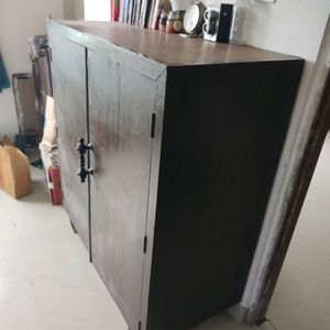 Wooden wardrobe (Almari)