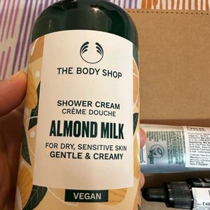 New The Body Shop Skin Care Kit