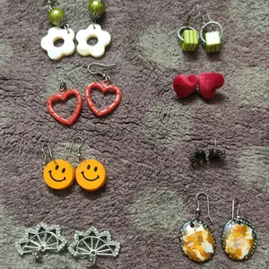 Set Of 8 Beautiful Earrings