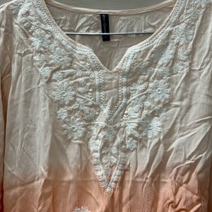 Chikankari short kurti