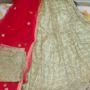 Golden Lehnga Chuni