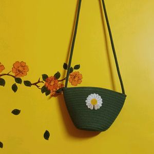 Daisy Sling Bag 💚