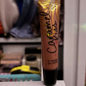 VICTORIA SECRET CARAMEL KISS LIP GLOSS