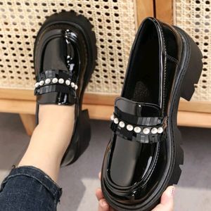 Upper Beads Detailed Black Loafers for Women