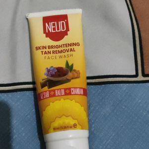 Neud In Brightening Tan  Remove Face Wash