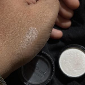 Miss Claire Eyeshadow Shimmer