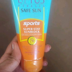 Lotus Herbals Sunscreen