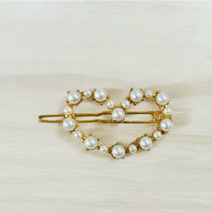 Korean Pearl Clip @ ₹40/- Per Piece