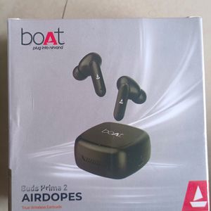 Boat Earbuds New With Box.