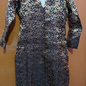 Black Kurta With Golden Shimmer Work