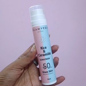 GLAMVEDA RICE AND CERAMIDE SUNSCREEN