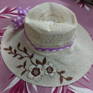 Set Of 2 Cute Beachy Hats