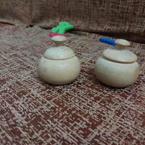 Antique Pots Or Sindurdani