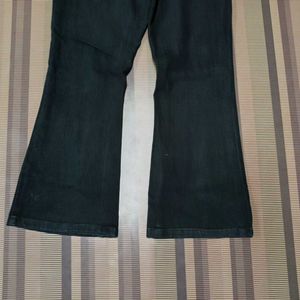 Z-57 Size 32 Flared Women Denim Jeans