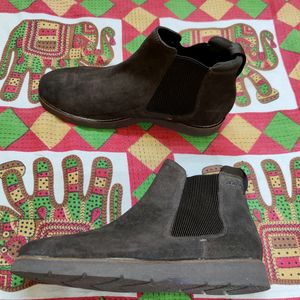 CLARKS CHELSEA BOOTS