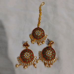 Earring And Maang tikka