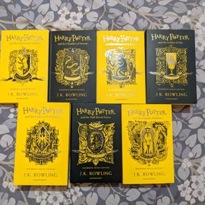 Brand New Harry Potter Hufflepuff Bookset