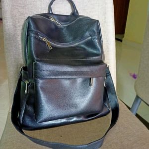 Korean Black Leather Backpack For Travelling & Clg