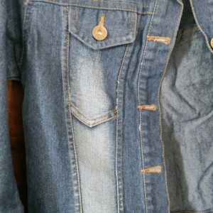 Denim jacket short