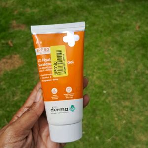 The Derma Co Sunscreen Pack Of 2