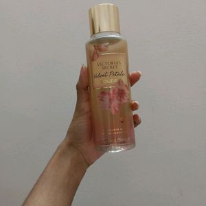 Sample- Orginal VICTORIA SECRET- VELVET PETALS